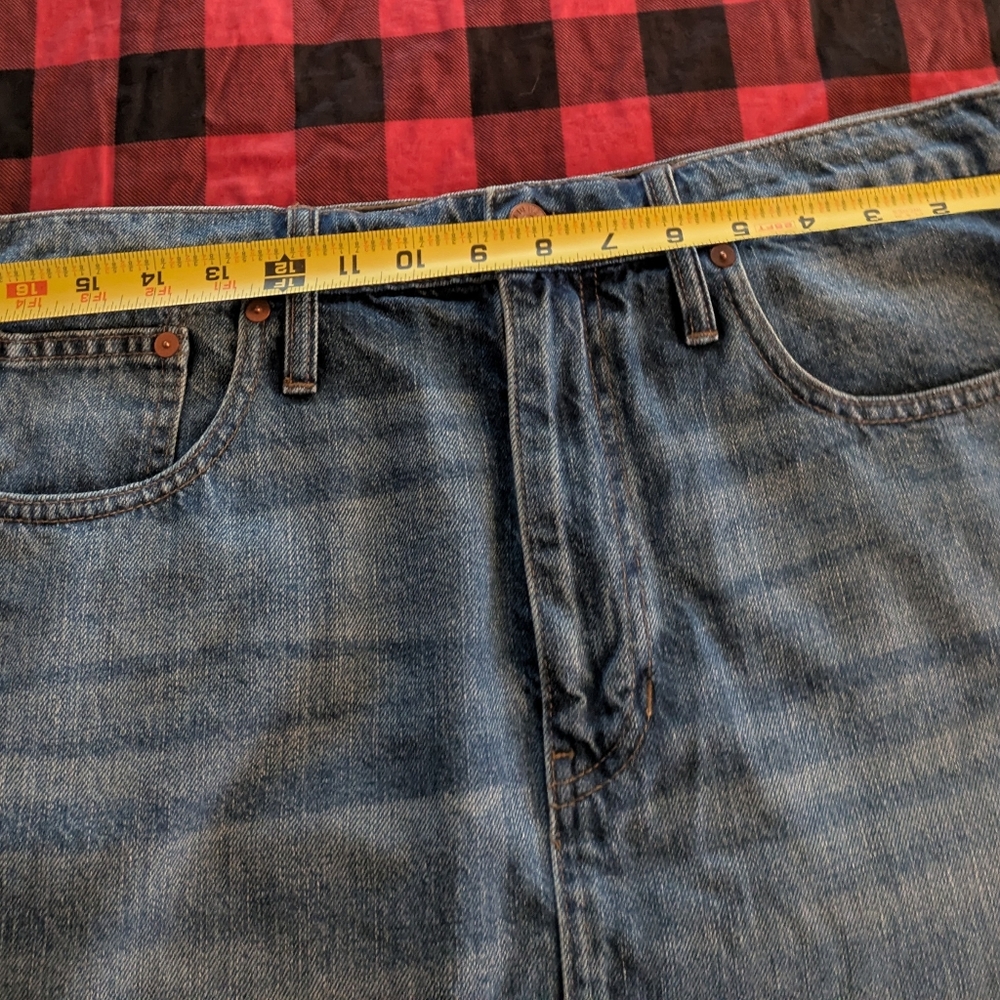 FLASH SALE! EUC Madewell denim mini skirt, 32" Waist - Picture 8 of 8